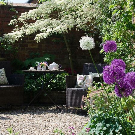The Hollies Bed And Breakfast อัปปิงแฮม ภายนอก รูปภาพ