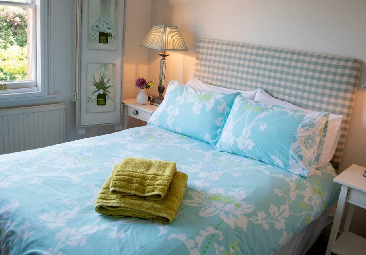 The Hollies Bed And Breakfast อัปปิงแฮม ภายนอก รูปภาพ